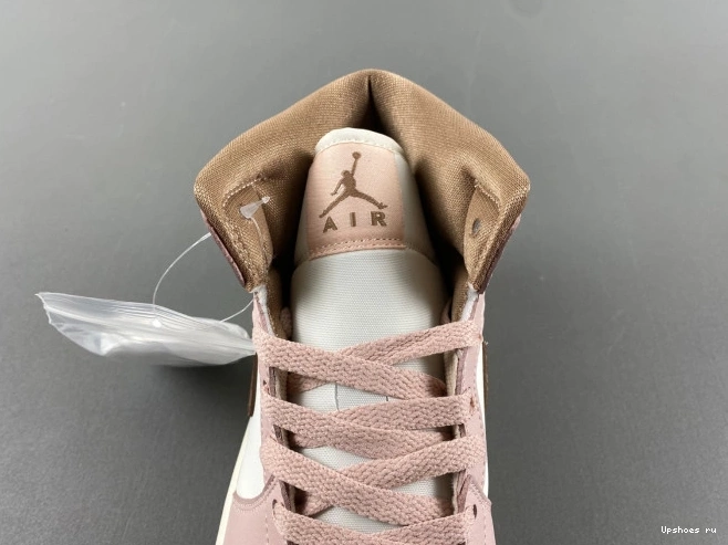 Jordan BQ6472-620 Air Mid  1 Feasts  0728